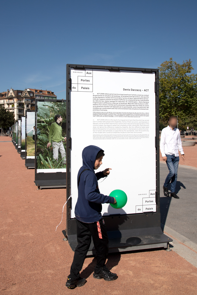 Aux portes du Palais